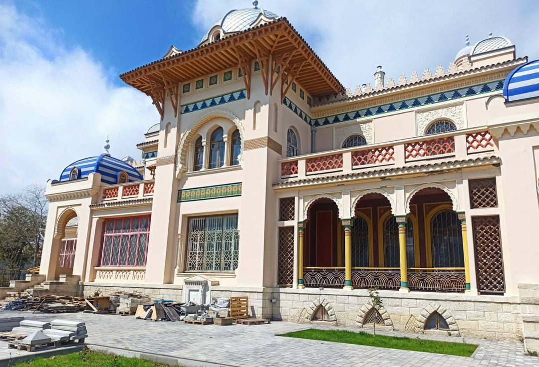 Завершается реставрация Дачи Стамболи в Феодосии: возрождение исторического памятника