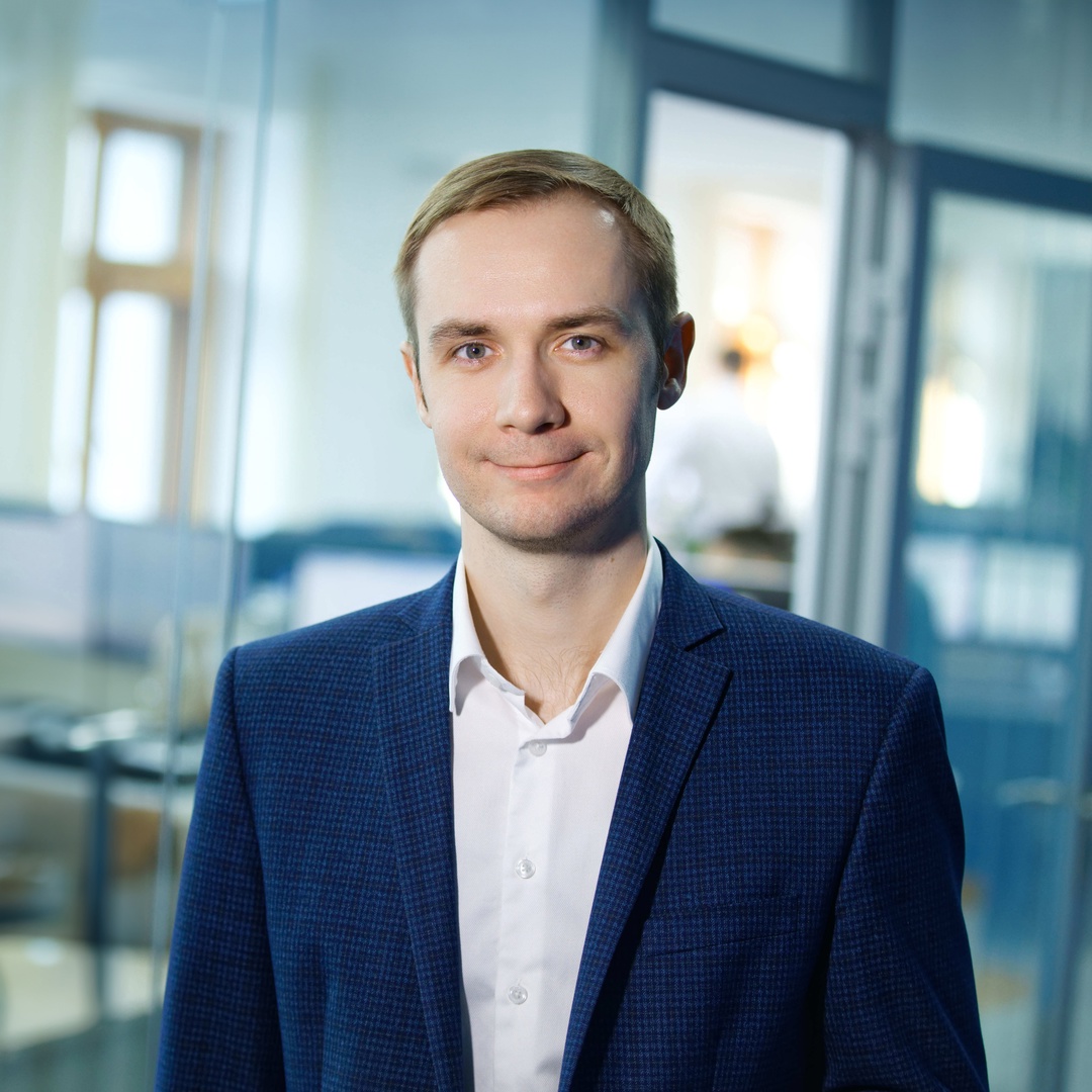 «Родился в Нефтекамске, жил на улице Нефтяников… и стал нефтяником!» — с улыбкой делится геолог Алексей Макаров и рассказывает о любимой работе.