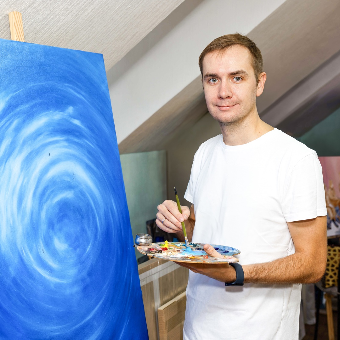 «Родился в Нефтекамске, жил на улице Нефтяников… и стал нефтяником!» — с улыбкой делится геолог Алексей Макаров и рассказывает о любимой работе.