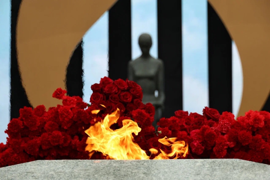 Сергей Цивилев зажег вечный огонь на 80 мемориалах в рамках Всероссийской акции «Храним огонь Победы»