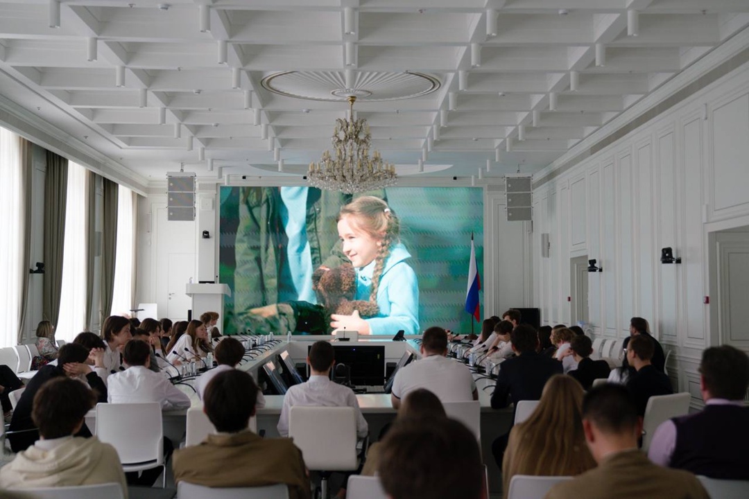 Художественный фильм «Строители мира», входит в линейку профориентационных фильмов проекта «Киноуроки в школах России и мира», и будет направлен в…