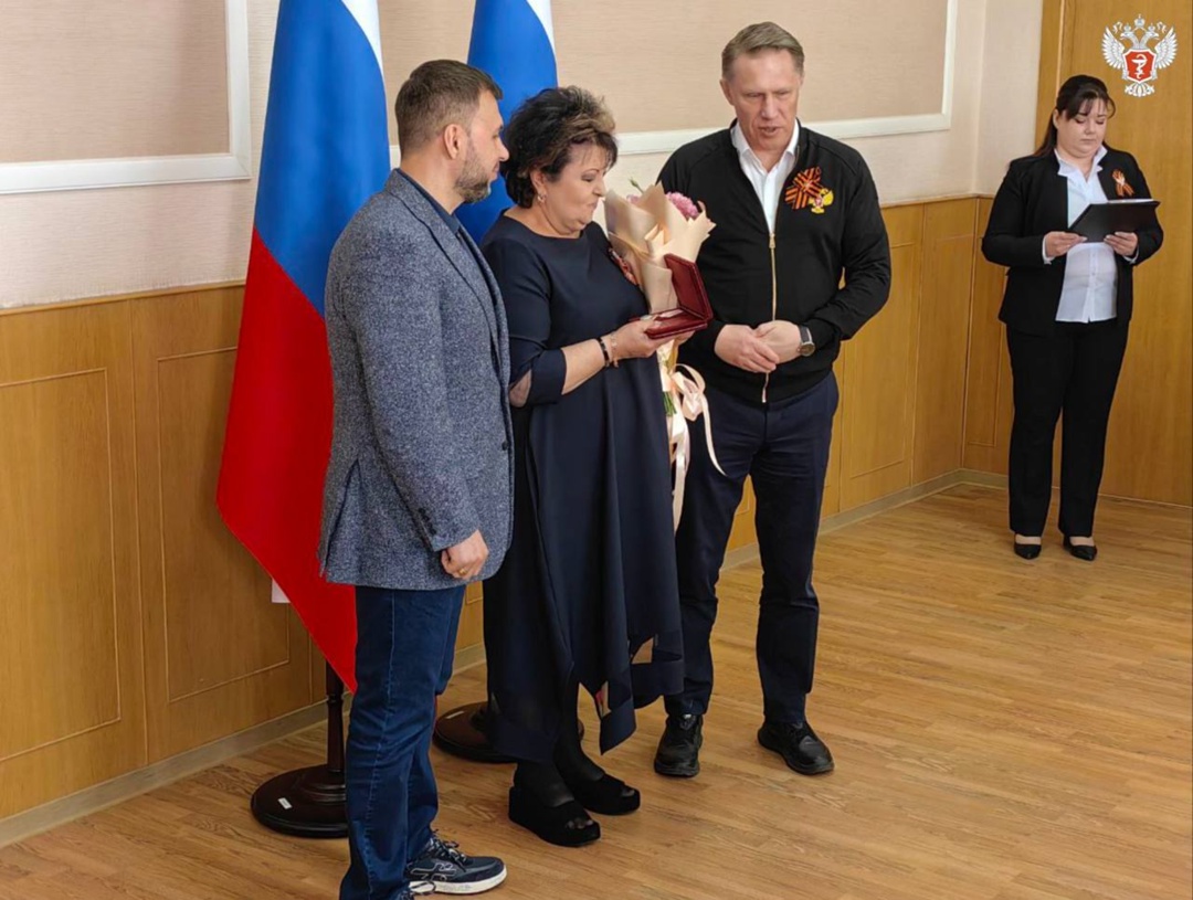 Это остров надежды посреди моря огня и крови