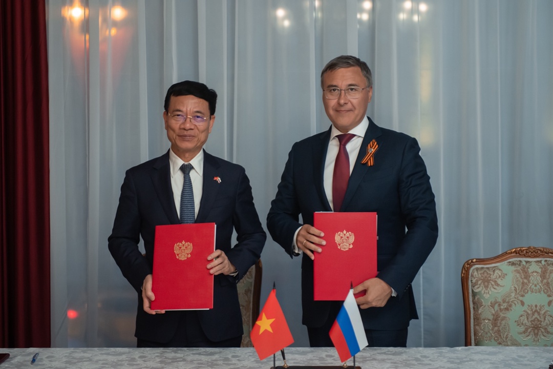 Россия и Вьетнам подписали соглашение о создании Пушкинского центра в Ханое