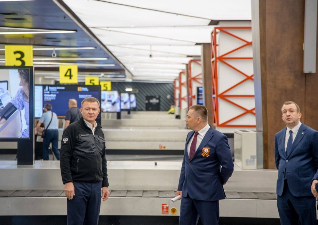 Глава Минтранса Роман Старовойт проинспектировал работу аэропорта Шереметьево