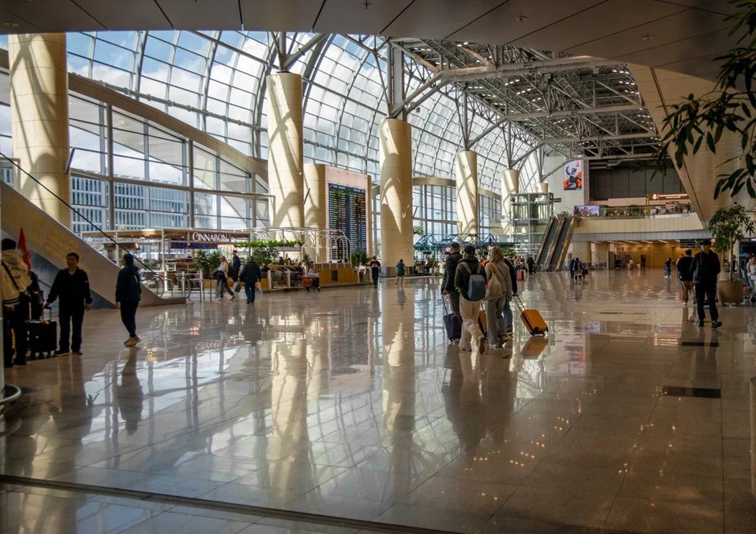 Следом команда Минтранса прибыла в аэропорт Домодедово