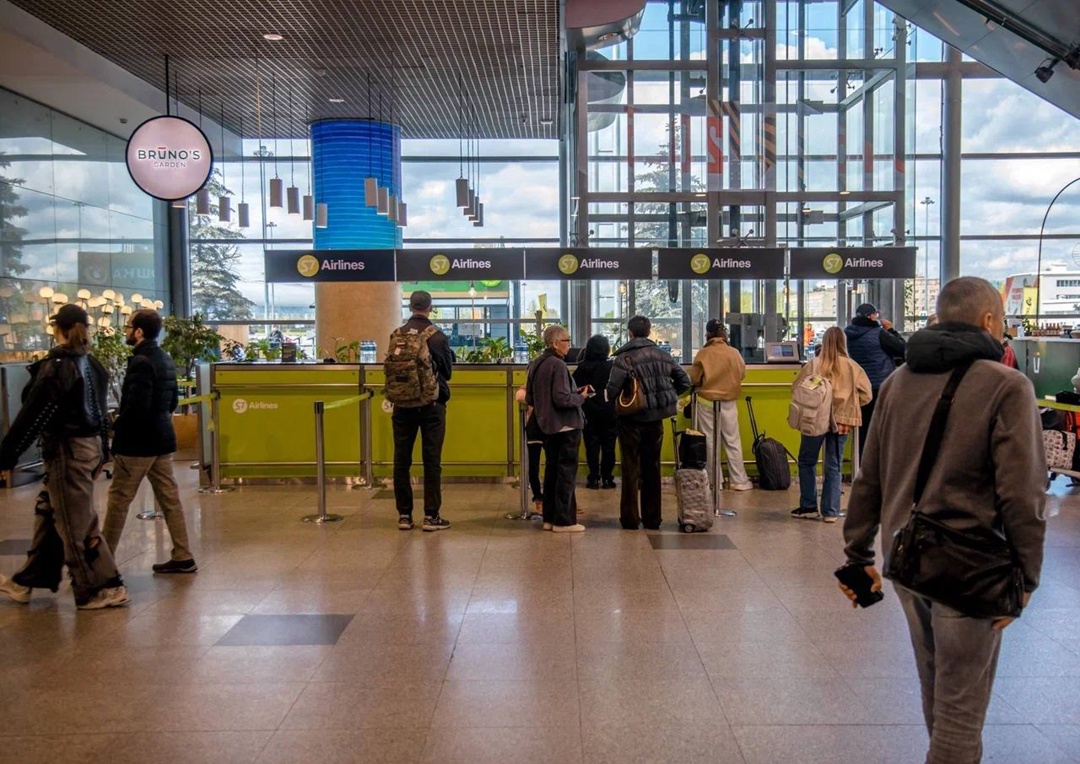 Следом команда Минтранса прибыла в аэропорт Домодедово