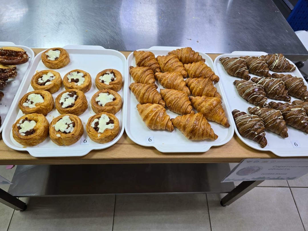 Сотни молодых мастеров, десятки экспертов и технологии, ставшие эталоном в хлебопечении — всё это финал чемпионата «Профессионалы» по компетенции…