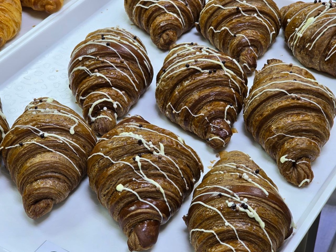 Сотни молодых мастеров, десятки экспертов и технологии, ставшие эталоном в хлебопечении — всё это финал чемпионата «Профессионалы» по компетенции…