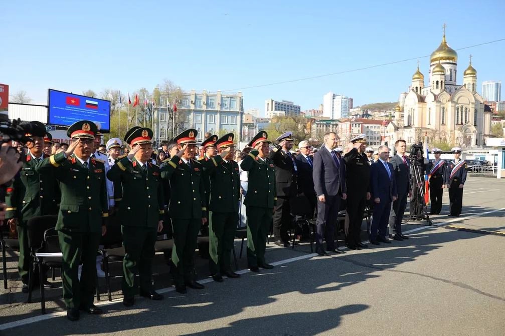 Дмитрий Чернышенко: НИС «Профессор Гагаринский» позволит проводить совместные исследования ученым России и Вьетнама