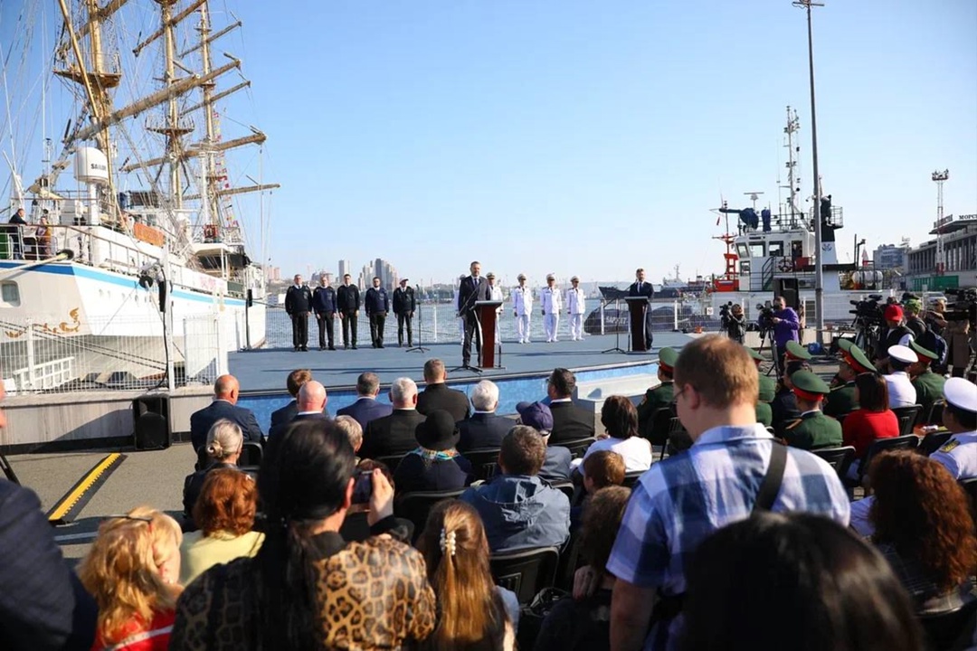 Дмитрий Чернышенко: НИС «Профессор Гагаринский» позволит проводить совместные исследования ученым России и Вьетнама