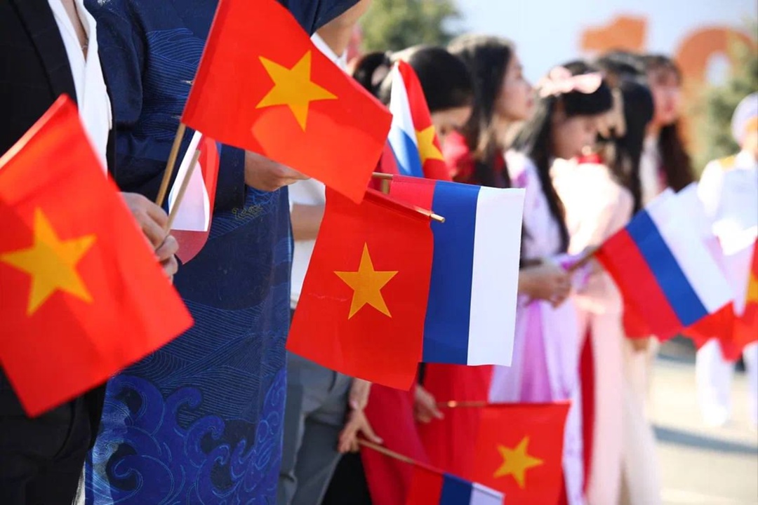 Дмитрий Чернышенко: НИС «Профессор Гагаринский» позволит проводить совместные исследования ученым России и Вьетнама