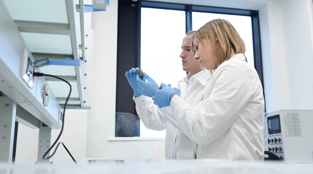 Инновации в цифровизации ЛУКОЙЛ объединил опыт и знания специалистов из пяти городов на платформе Центра лабораторно-исследовательских работ.