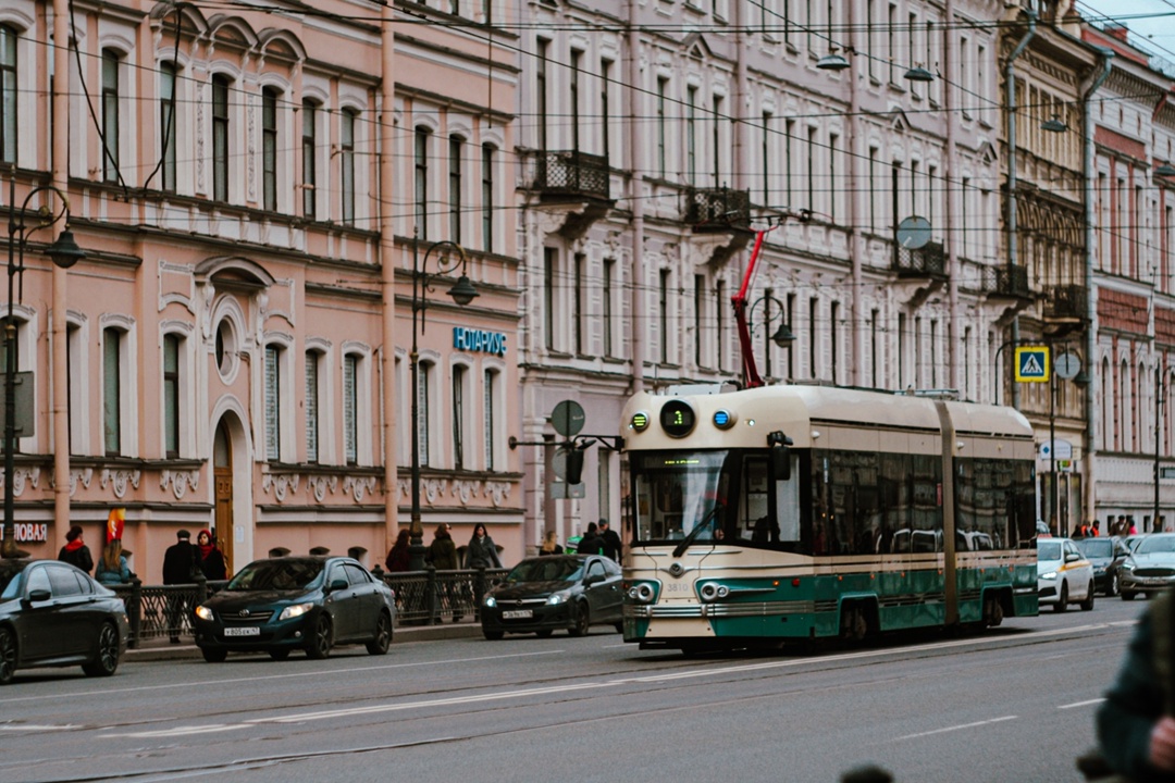 Комбо Ростеха в Санкт-Петербурге! В объектив «Гелиос» производства Красногорского завода им. С. А