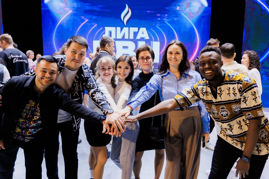 В понедельник знакомимся с ведущим специалистом отдела внешних коммуникаций НПО Татнефть-Биотех Фирузой Гибашевой: