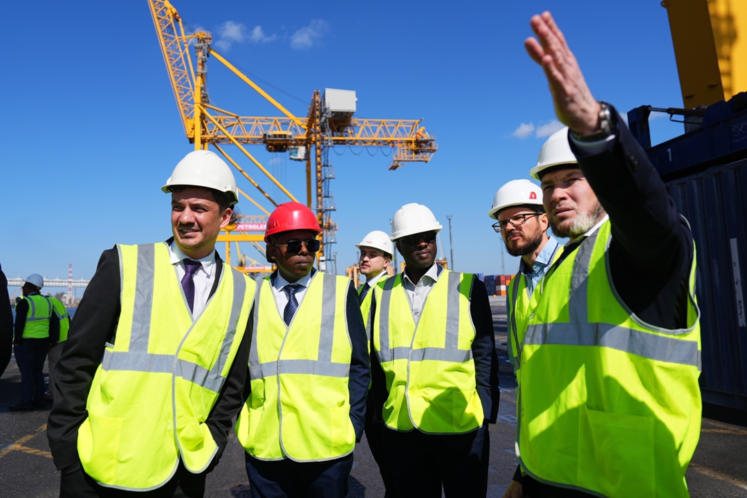 Окно в Африку: ГК «Дело» приняла в Санкт-Петербурге гостей из Танзании