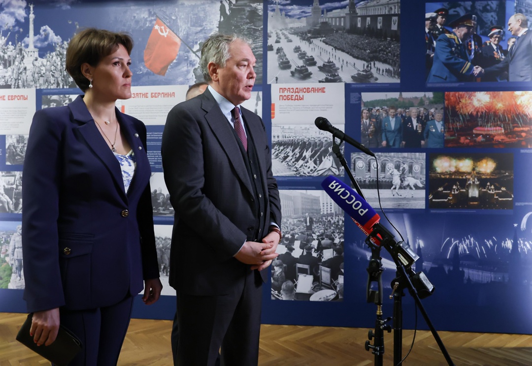 Масштабная выставка фотографий и архивных документов, посвященная 80-летию Победы в Великой Отечественной войне, открылась в стенах Государственной Думы.