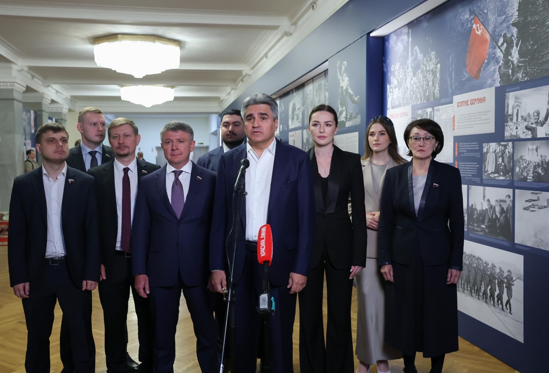 Масштабная выставка фотографий и архивных документов, посвященная 80-летию Победы в Великой Отечественной войне, открылась в стенах Государственной Думы.