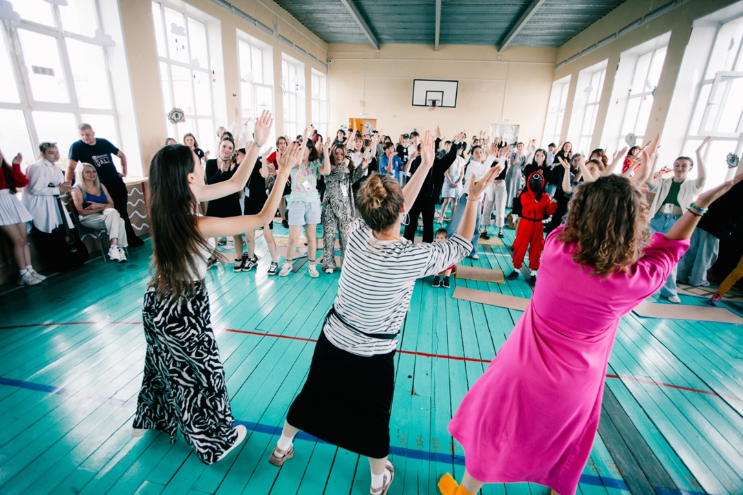 Пусть лето будет теплым и творческим!