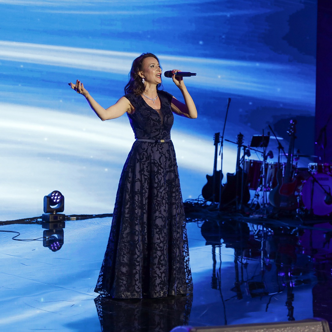 От производства до сцены: как творчество вдохновляет работников предприятия на трудовые подвиги.