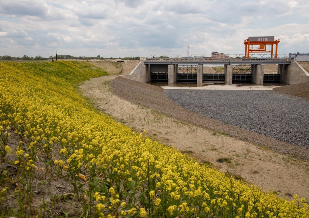 Важнейший, крупнейший, долгожданный: готовность объектов первого пускового комплекса Багаевского гидроузла превысила 90%