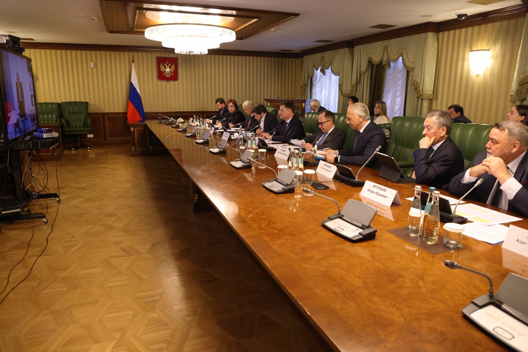 Александр Новак провел заседание штаба по ситуации на внутреннем рынке нефтепродуктов