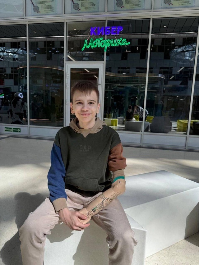 Под патронажем ЛУКОЙЛа Продолжаем следить за достижениями юных талантов — 14-летнего Артёма из Казани и 10-летней Софии из Перми.