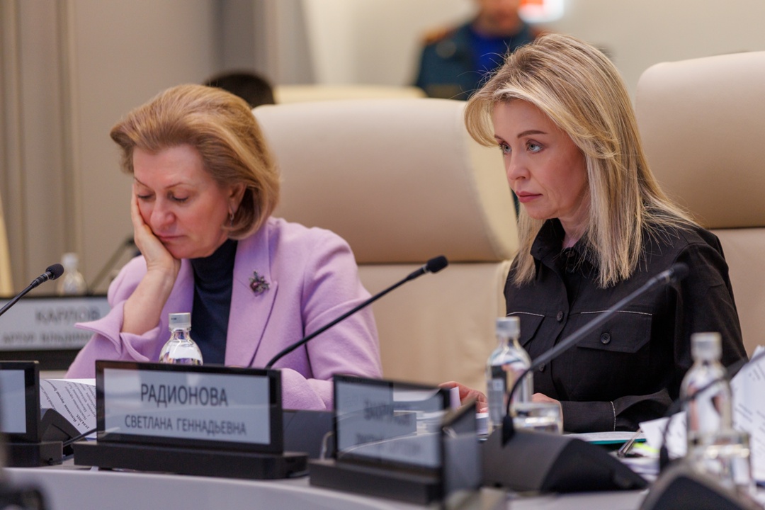 Виталий Савельев провел заседание правительственной комиссии для координации работ по ликвидации последствий чрезвычайной ситуации, вызванной крушением…