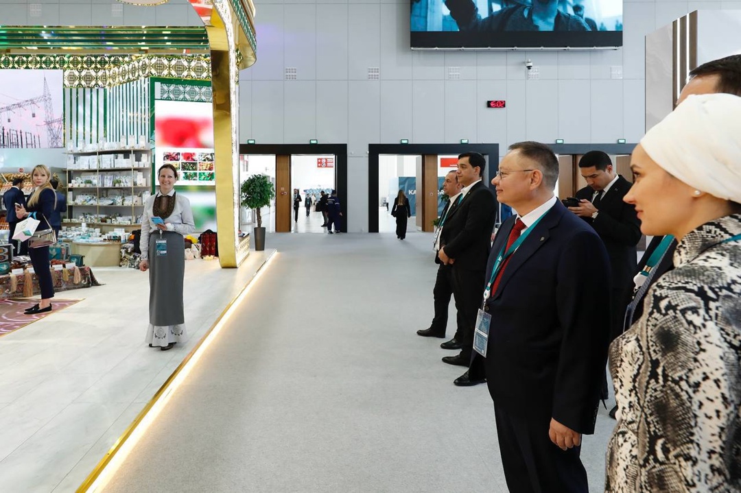 Министр строительства и ЖКХ РФ Ирек Файзуллин посетил выставку Russia Halal Expo на форуме «Россия – исламский мир: KazanForum»