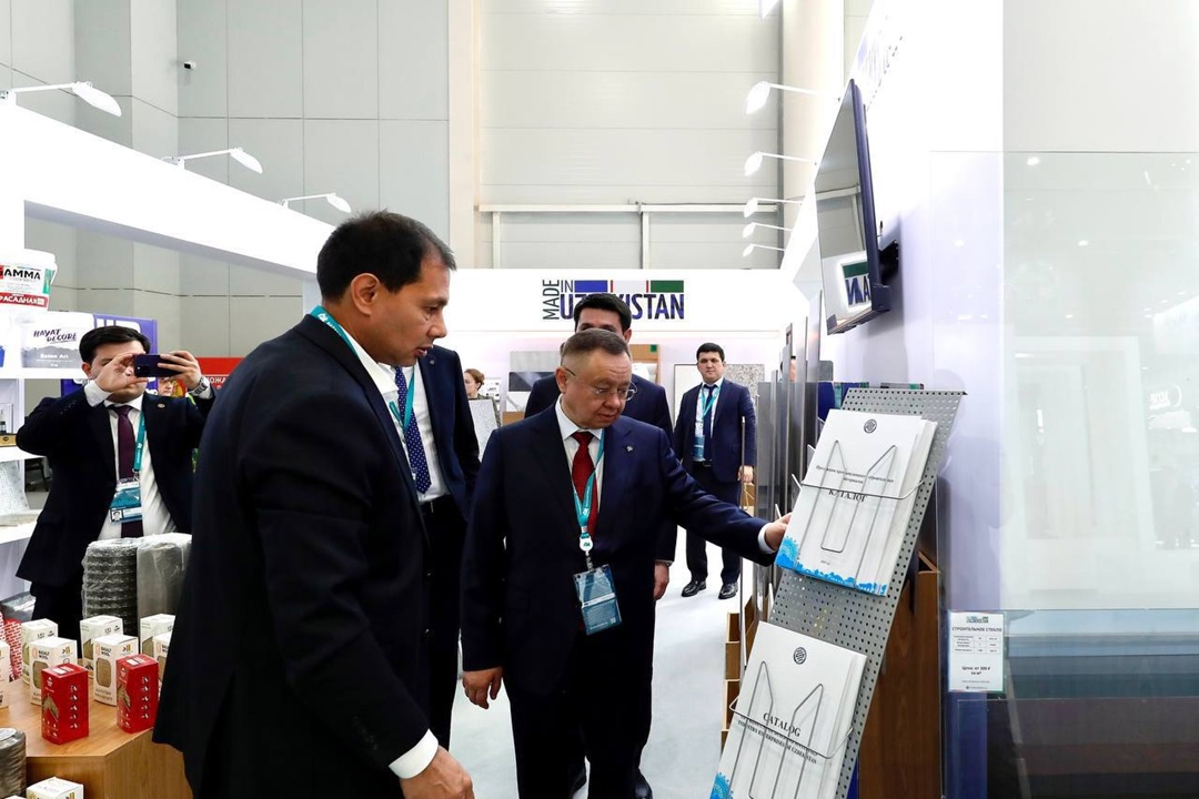 Министр строительства и ЖКХ РФ Ирек Файзуллин посетил выставку Russia Halal Expo на форуме «Россия – исламский мир: KazanForum»