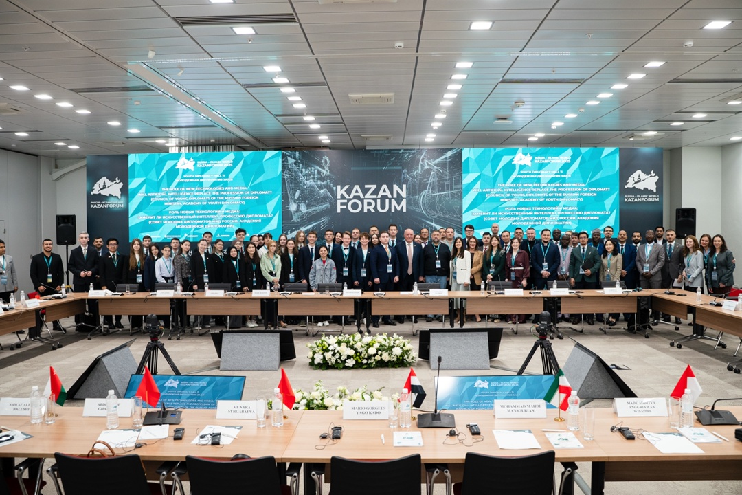 Григорий Карасин: Россия будет создавать совместные проекты в области искусственного интеллекта на основе равноправного доступа к знаниям и технологиям