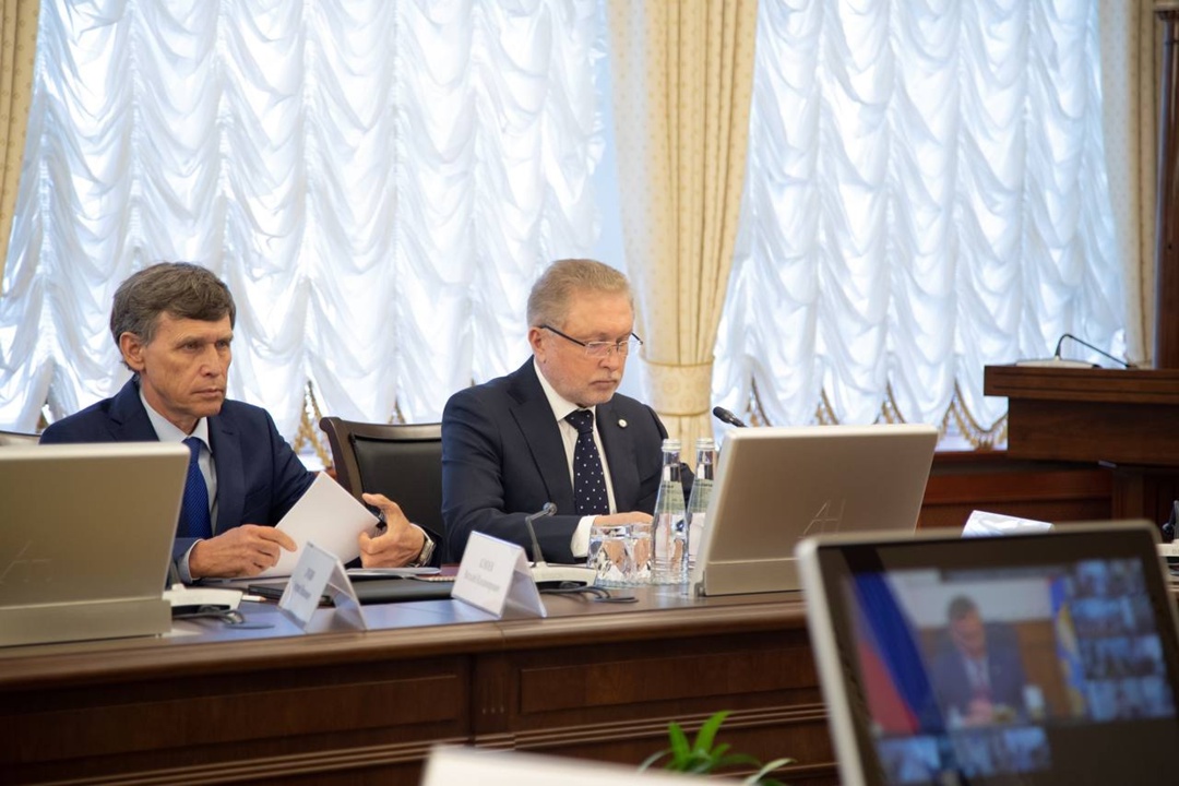 Работаем над доступностью и развитием перевозок пассажиров по реке: в Минтрансе России состоялось заседание Комиссии по вопросам развития скоростных…