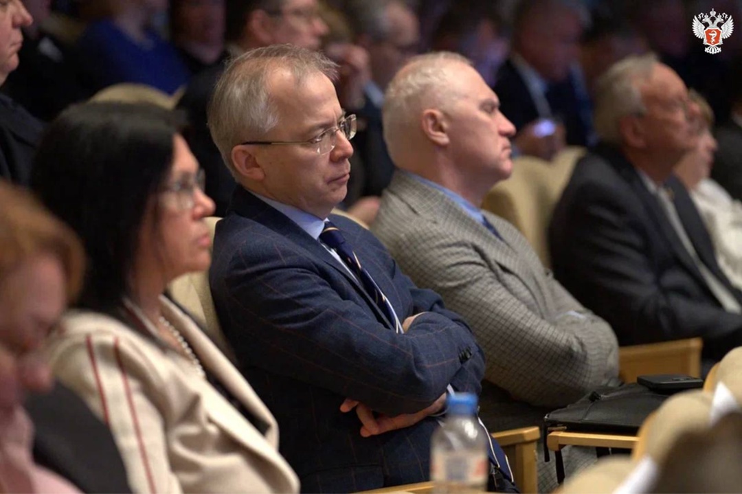 Михаил Мурашко: Стратегический блок задач как этого года, так и в долгосрочной перспективе — вопросы обеспечения страны и ее граждан медицинской продукцией