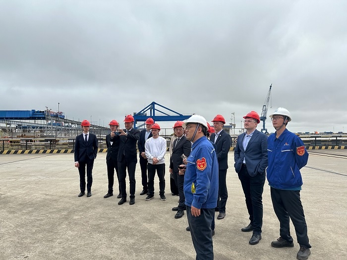 В апреле состоялась поездка победителей XIX Межрегиональной научно-практической конференции молодых специалистов Группы компаний ПАО «НОВАТЭК» в КНР