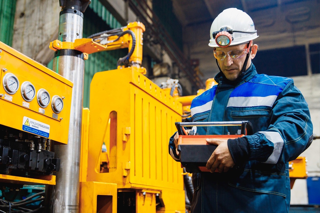 На шахту «Распадская» поступил буровой станок нового поколения!