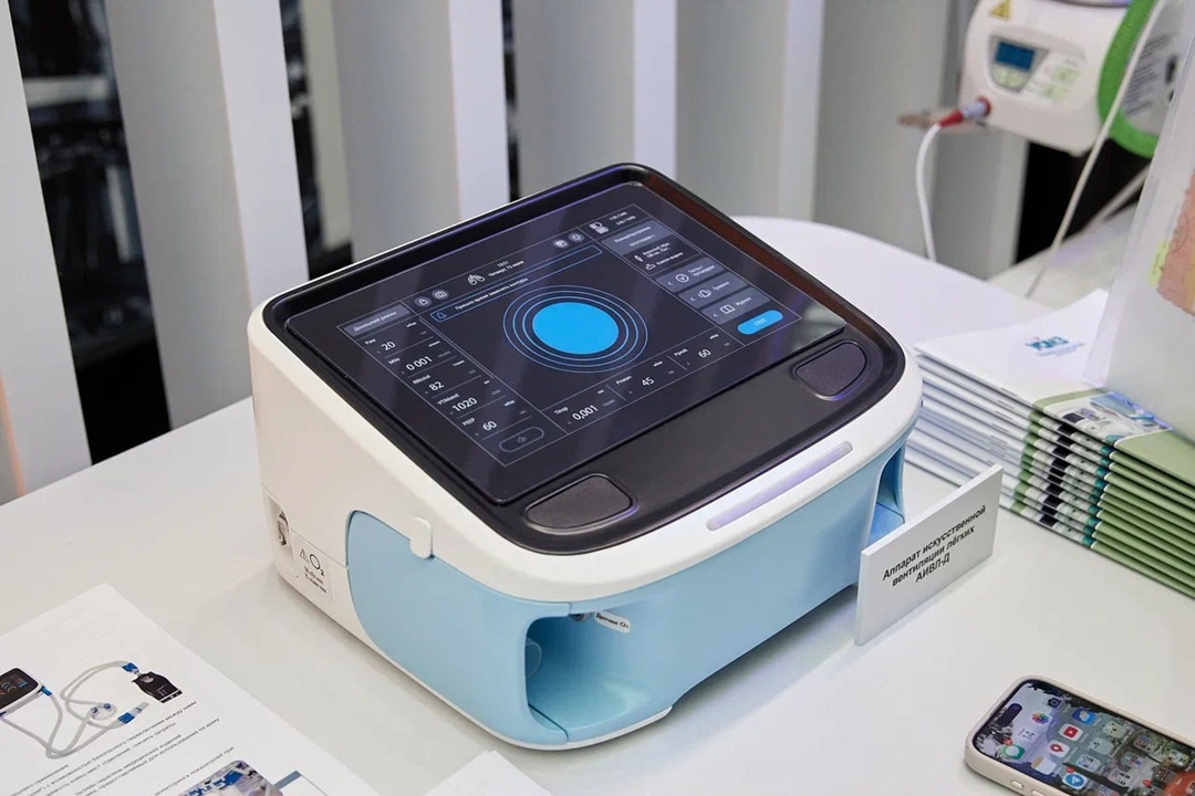 Ростех впервые показал аппарат ИВЛ для домашнего применения