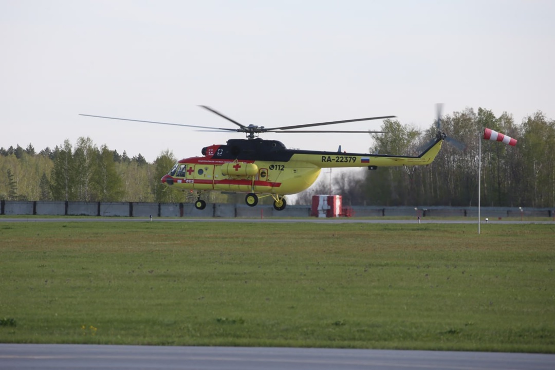«Вертолеты России» передали Национальной службе санитарной авиации девять Ми-8МТВ-1