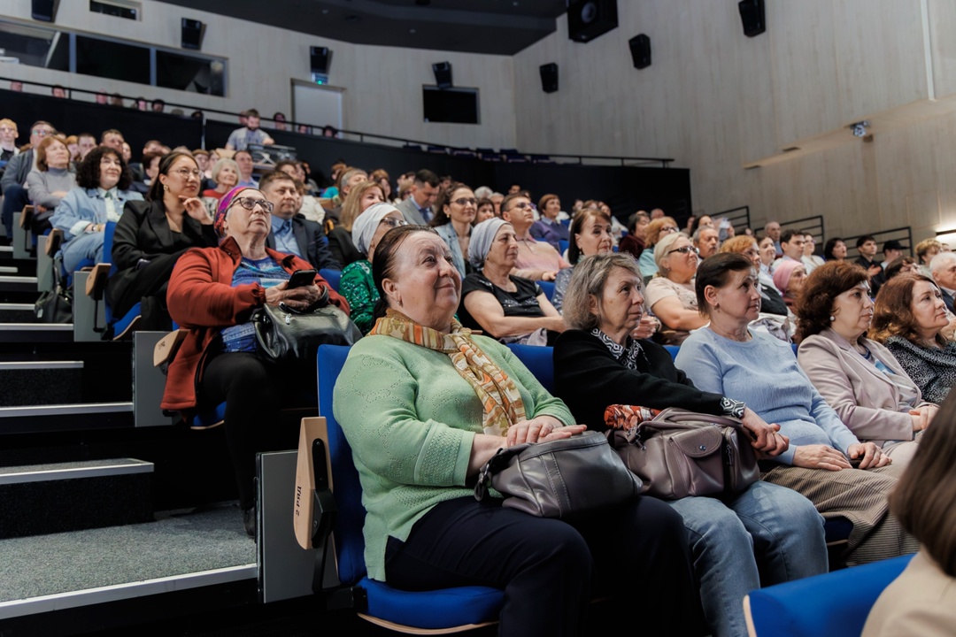 Наш «Клад» открыт для всех «Татнефть» провела ретроспективные показы художественного фильма «Клад» по одноименному роману Гарифа Ахунова