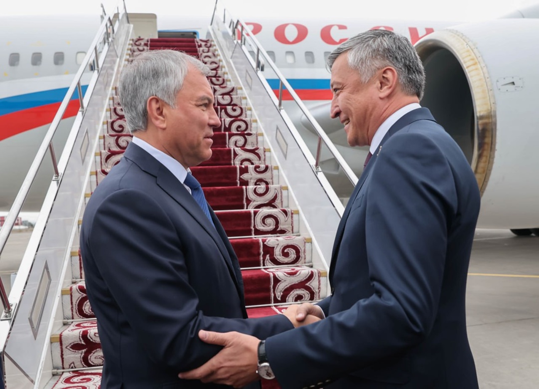 Вячеслав Володин прибыл в Бишкек с официальным визитом. Там он проведет заседание Совета Парламентской Ассамблеи ОДКБ, Председателем которой является.