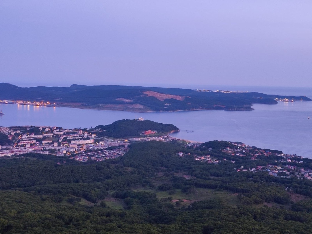 Находке — 75 лет! Здесь живут и работают больше тысячи наших коллег и товарищей — сотрудников Дальневосточного терминала Глобал Портс