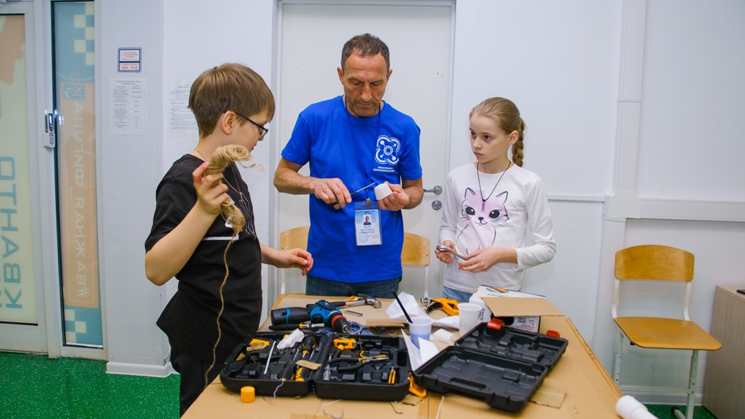 Инженеры творят будущее. Поддерживаем их сегодня, чтобы у нас было инновационное завтра