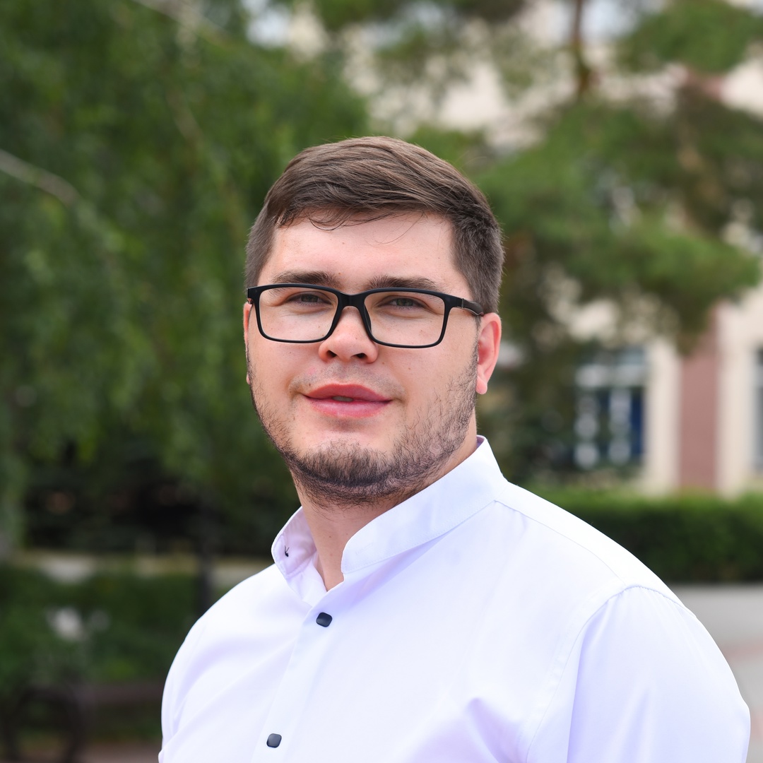 «Заботиться о природе важно для всех, кто живет на планете Земля», — говорит Эдуард Мустаев, наш эколог из Оренбуржья