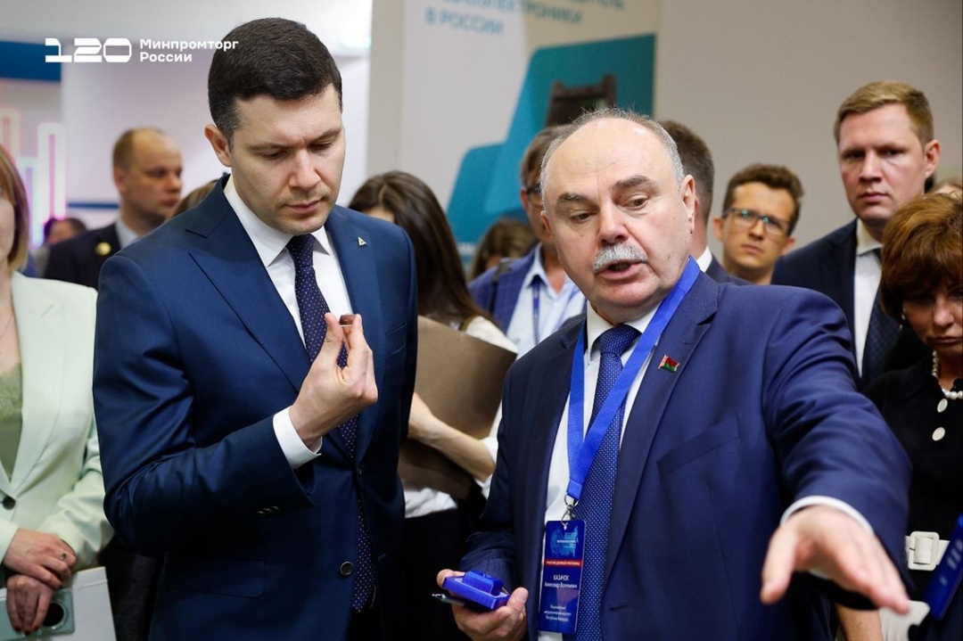 Антон Алиханов открыл Международный метрологический форум и выставку «Метрология без границ»