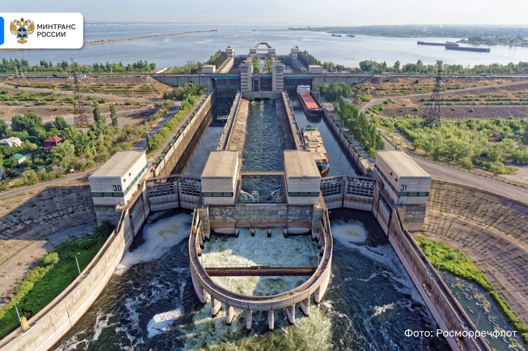 Течет река долго… и это про Волгу! Сегодня отмечается день одной из крупнейших рек не только в России, но и во всей Европе.