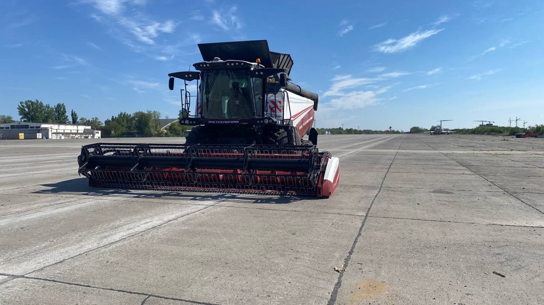 13 мая делегация сельско-хозяйственного бизнес направления «Русагро» посетила экскурсию по новому тракторному заводу «Ростсельмаш»