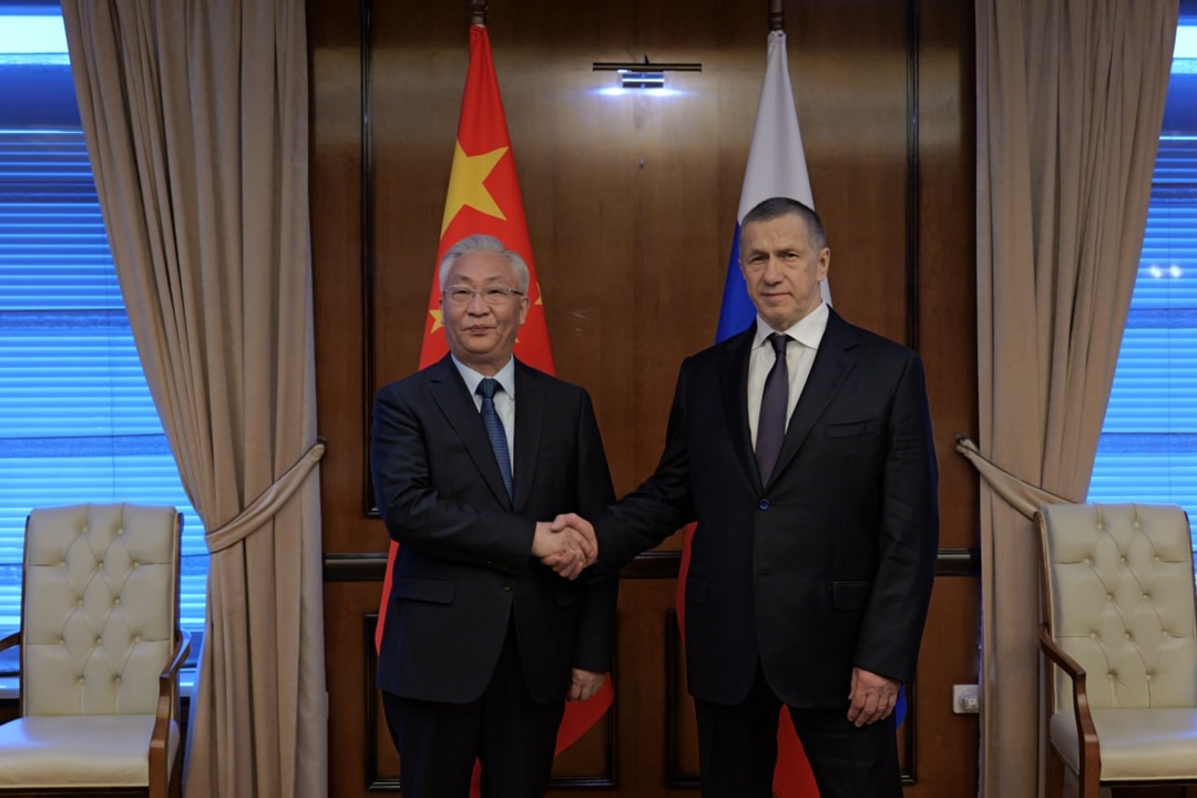 Юрий Трутнев пригласил китайских партнеров принять участие в праздничных мероприятиях на курильском острове Шумшу