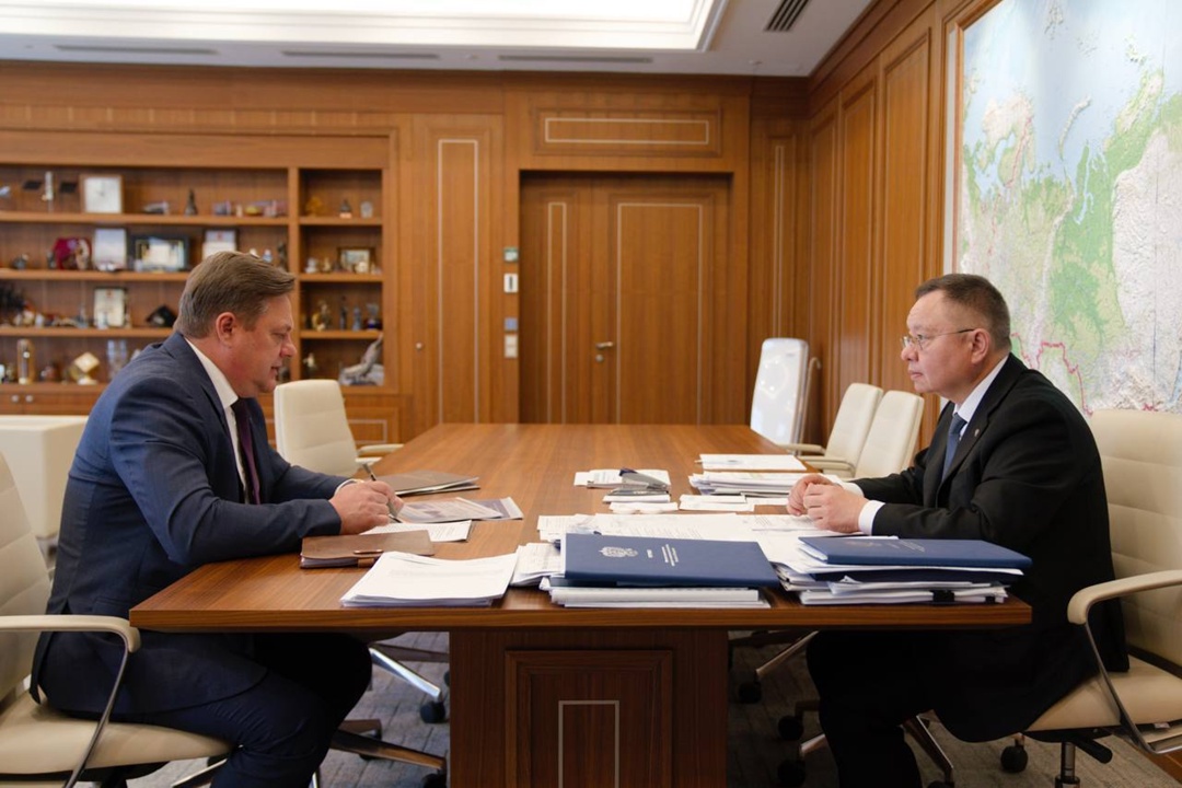 Министр строительства и ЖКХ РФ Ирек Файзуллин провел рабочую встречу с генеральным директором ФБУ «РосСтройКонтроль» Владимиром Щербининым