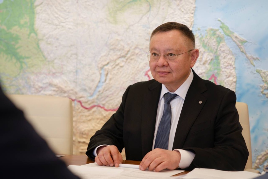 Министр строительства и ЖКХ РФ Ирек Файзуллин провел рабочую встречу с председателем Комитета Госдумы по строительству и ЖКХ Сергеем Пахомовым