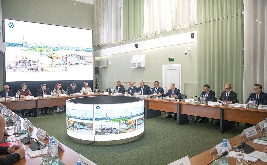 Первый замминистра Александр Ломакин посетил Курскую область в составе делегации Президента России Владимира Путина