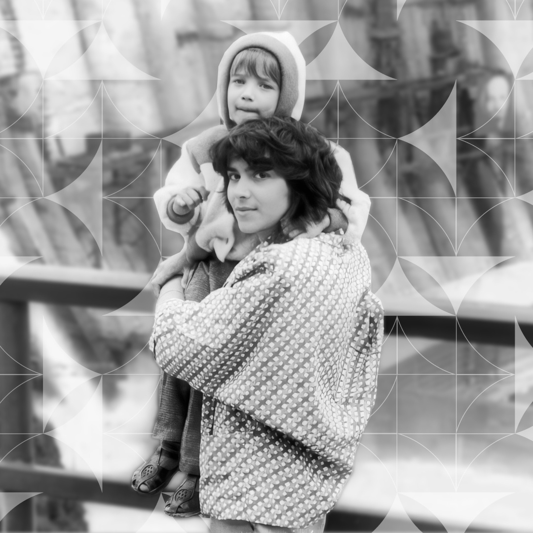 В апреле Саяногорскому алюминиевому заводу исполнилось 40 лет. Здесь трудится немало славных семей и династий, причем многие — с открытия САЗа