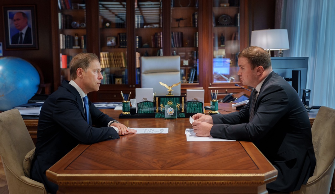 Денис Мантуров встретился с губернатором Кемеровской области Ильей Середюком